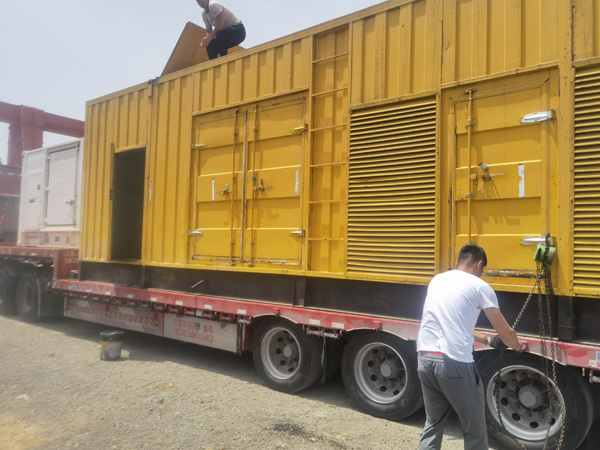 阿图什除了负载情况和发动机维护，还有哪些因素会影响 200kw 柴油发电机的油耗？