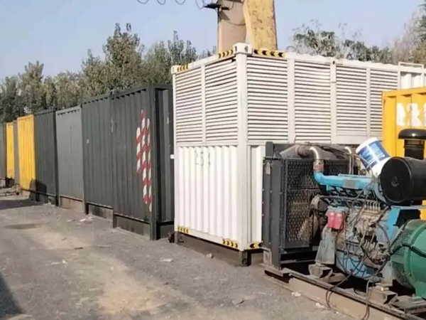 阿图什200KW柴油发电机机组每小时油耗是多少？